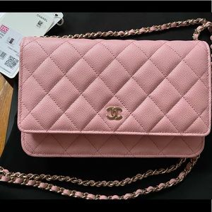 Chanel 22C Pink caviar Wallet on Chain *NEW*